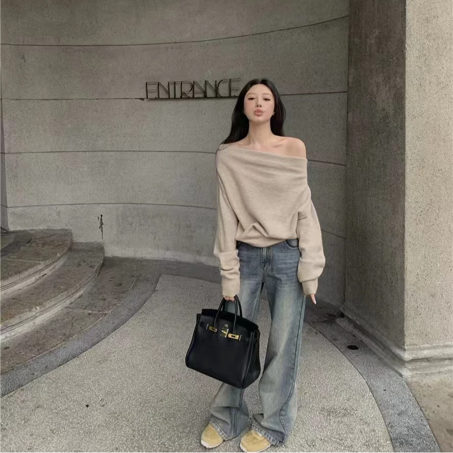 温柔简约一字领蝙蝠袖长袖针织衫女春季辣妹打底外穿露肩毛衣