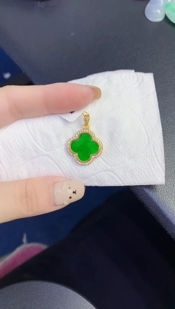 颈饰未镶嵌翡翠缅甸天然翡翠A货