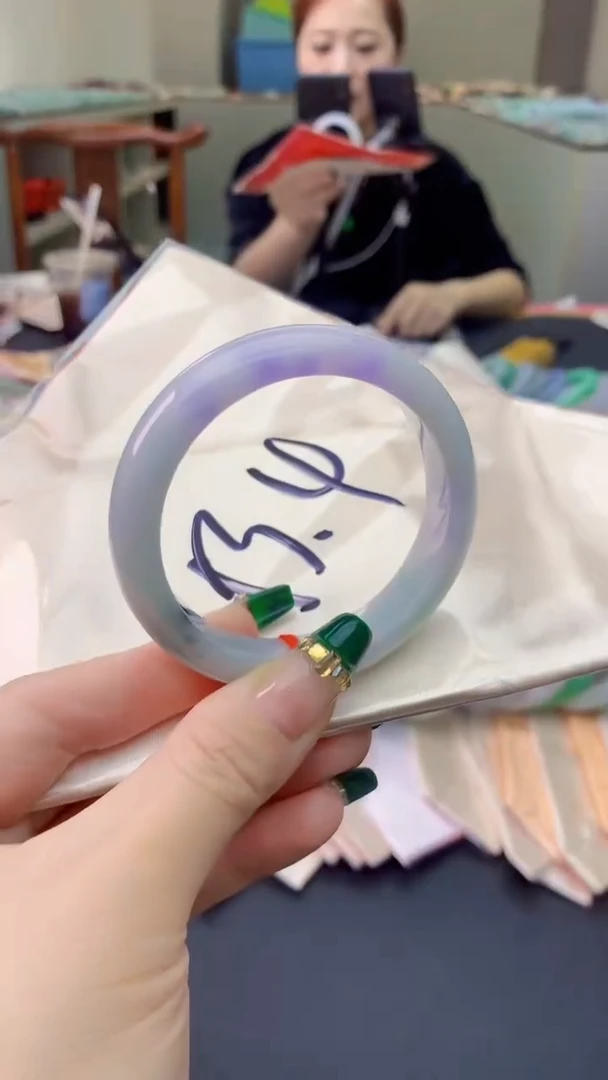 翡翠手镯未镶嵌0214404141