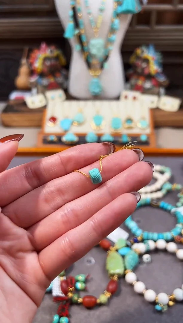 未镶嵌绿松石配饰醒狮