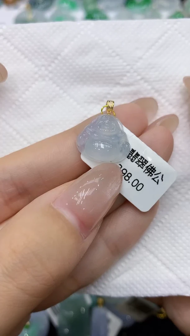 翡翠18K金镶嵌颈饰111111111111
