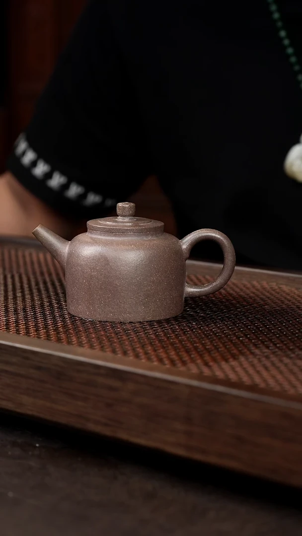 茶壶紫砂岩中泥平盖金钟