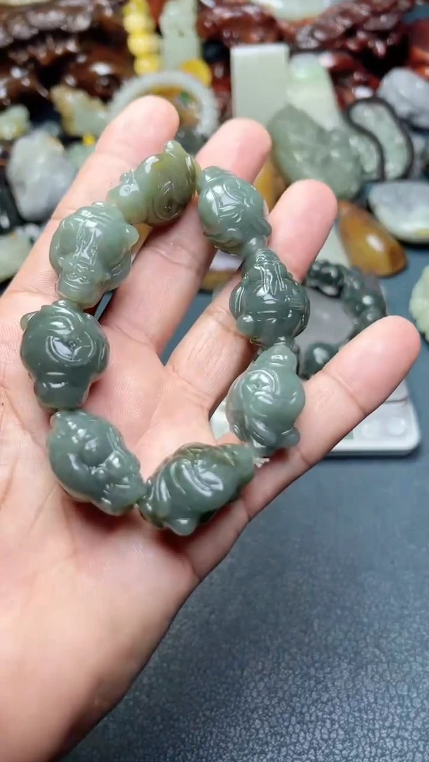 和田玉未镶嵌把件-0