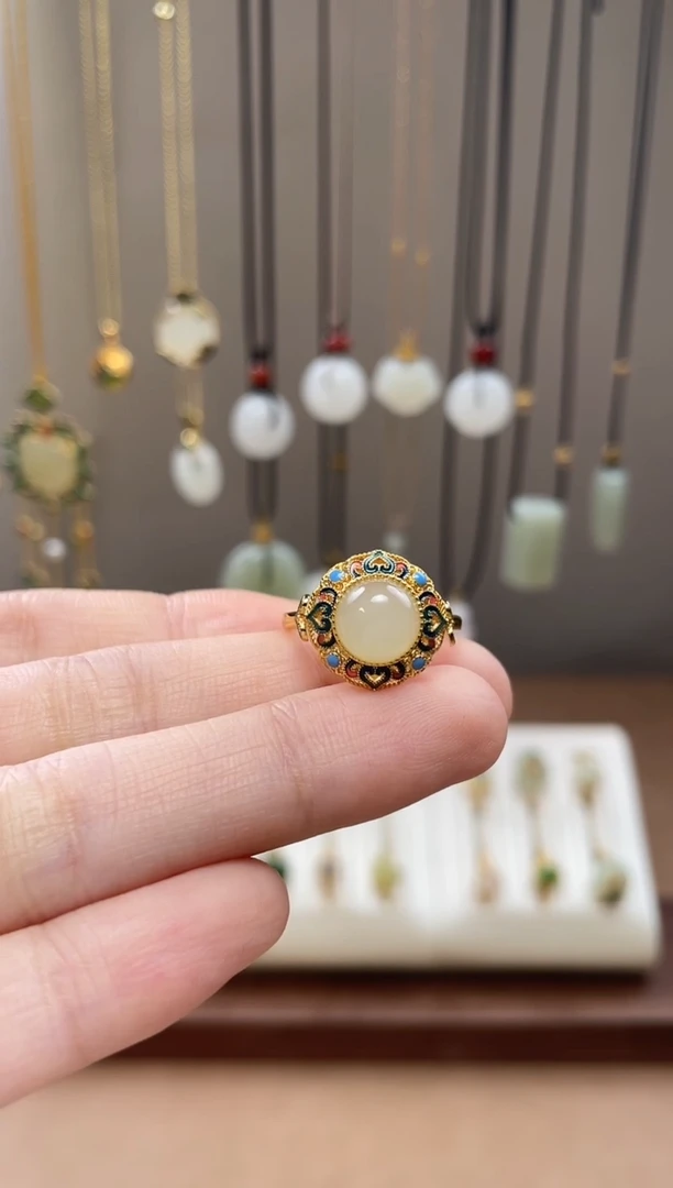 颈饰银S925镶嵌和田玉和田玉吊坠