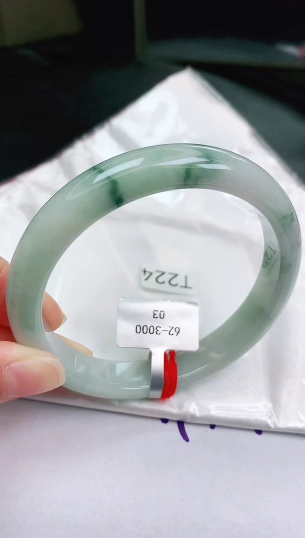 未镶嵌手镯翡翠缅甸天然A货翡翠手镯