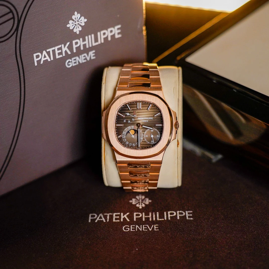 99新 Patek Philippe/百达翡丽  鹦鹉螺5712/1R-001玫瑰金全套