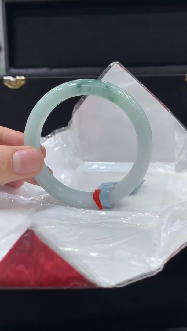 未镶嵌手镯翡翠翡翠手镯