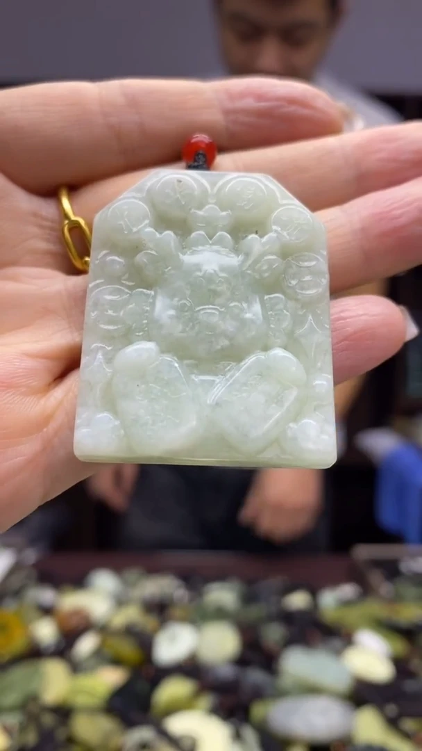 未镶嵌岫玉挂件