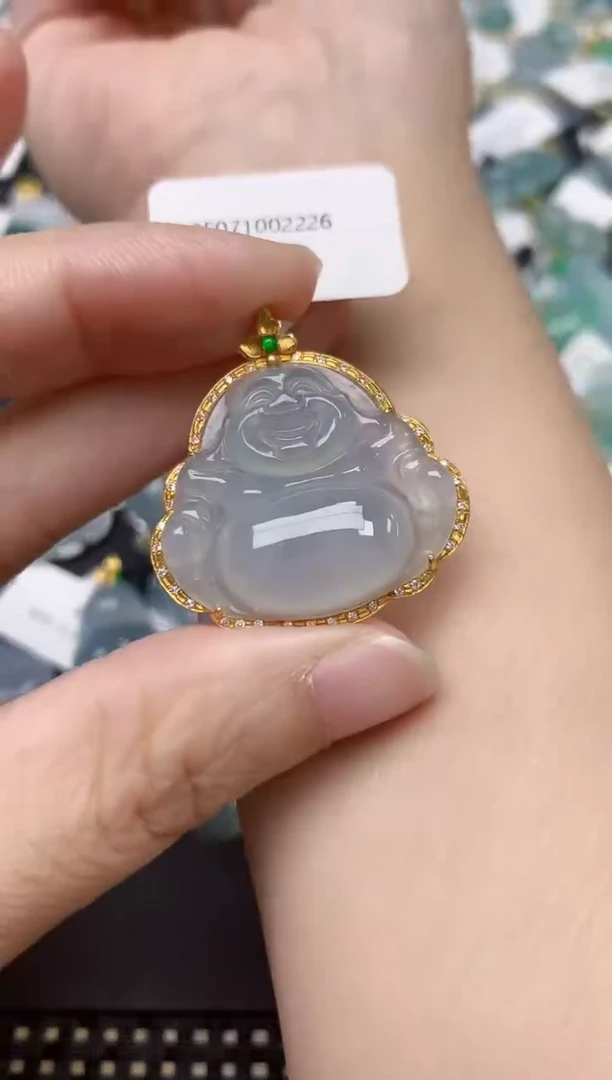 颈饰18K金镶嵌翡翠天然缅甸A货翡翠