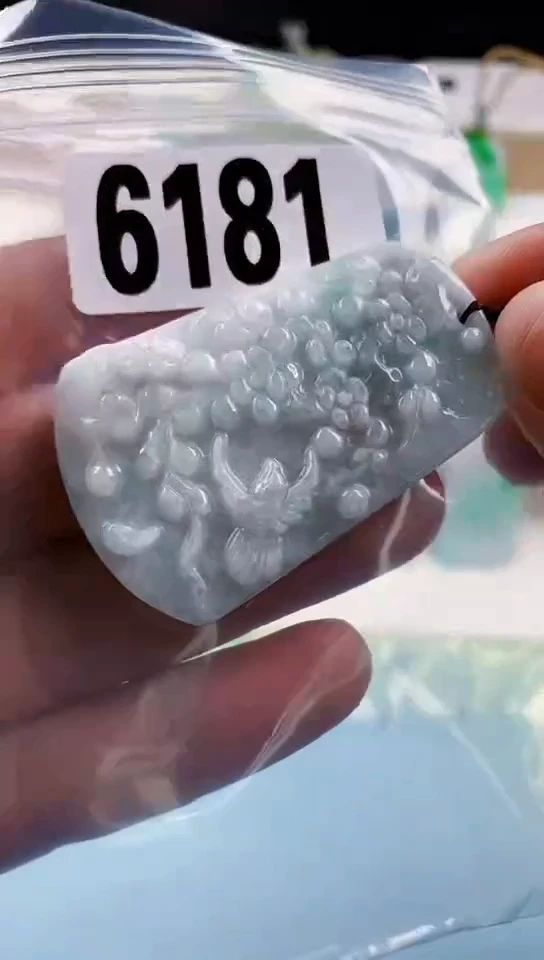 【闪购商品】翡翠挂件未镶嵌天然翡翠吊坠挂件