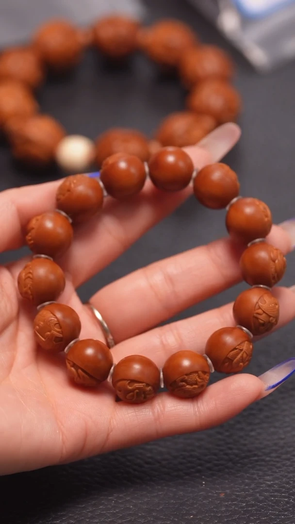 手串橄榄核1.5兽面四象