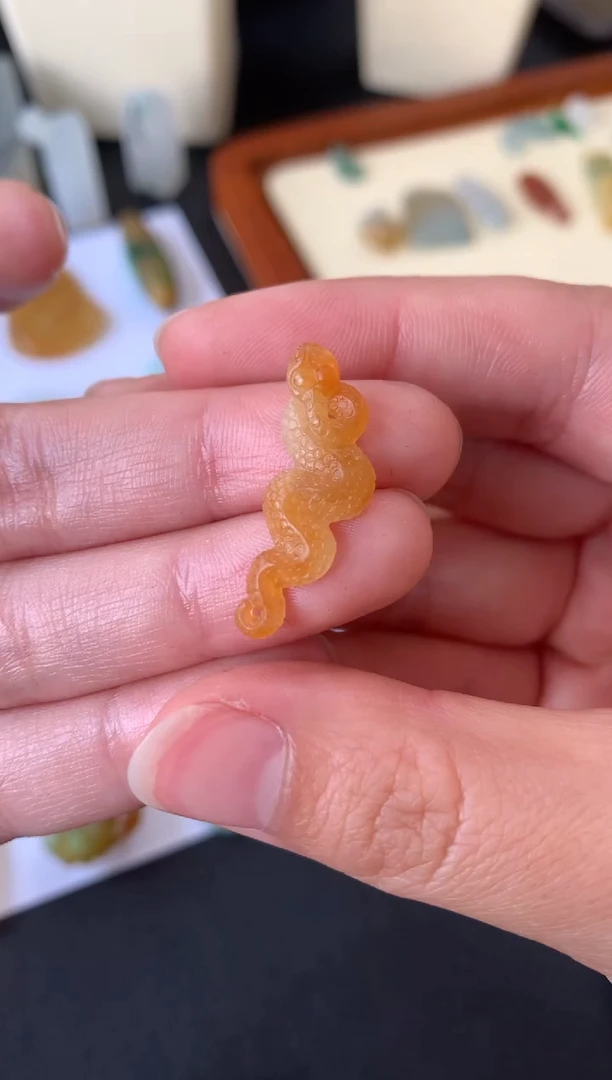 【闪购商品】定制翡翠未镶嵌翡翠