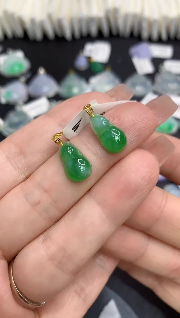 吊坠(不含链)18K金镶嵌翡翠111111111111一对