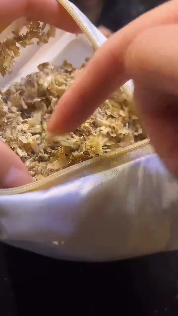 金丝楠       枕头