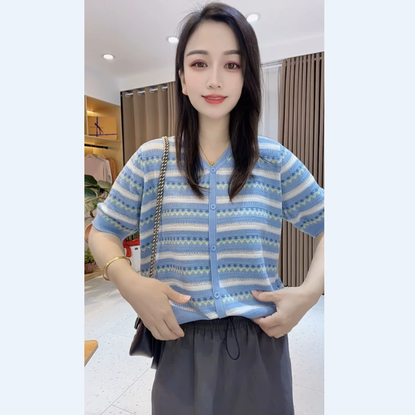 2025夏季新款冰丝短袖女V领条纹时尚休闲显瘦宽松时尚针织半袖T恤