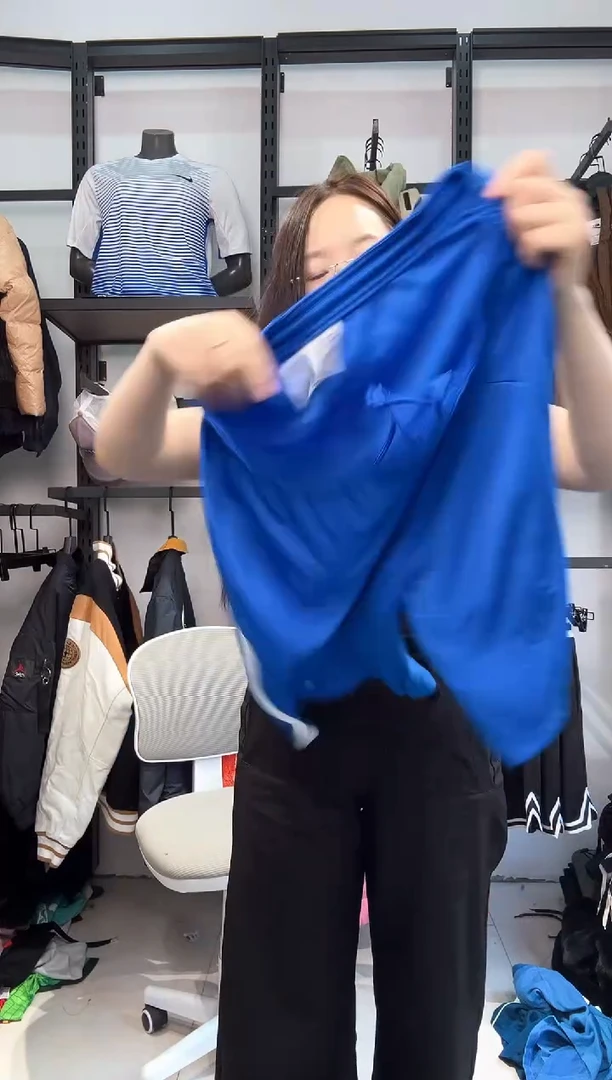 2524编码  瑕疵直播间过款为准 尺码L