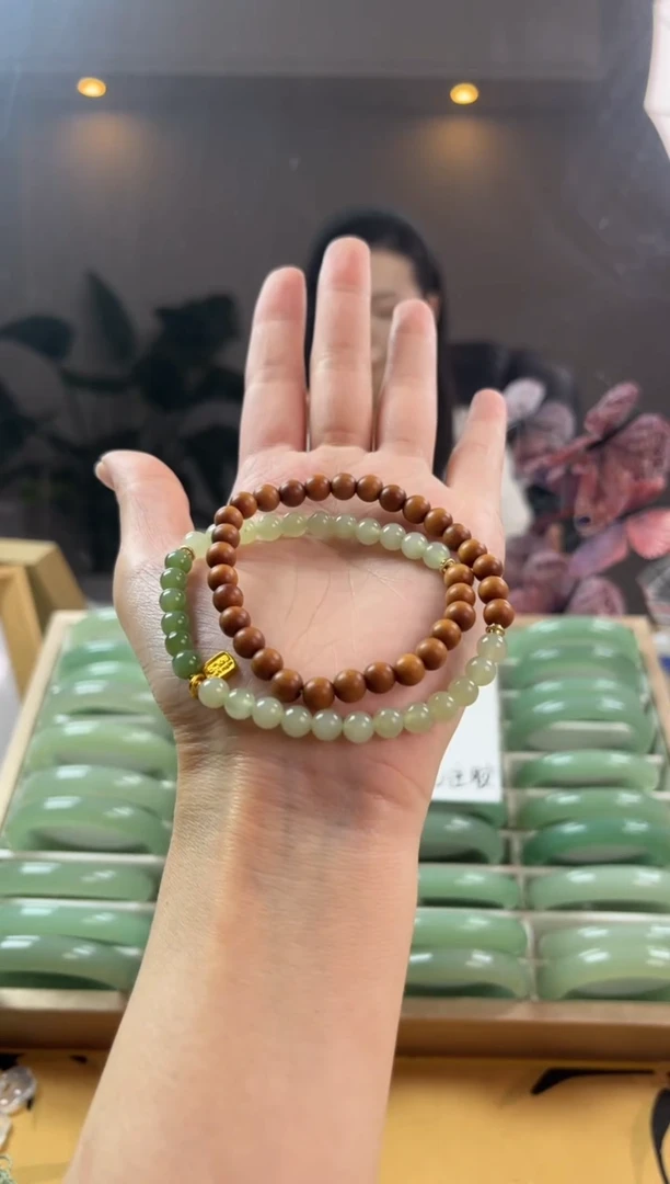 玛瑙/玉髓手镯未镶嵌老山檀和田玉手链珠子不包完美