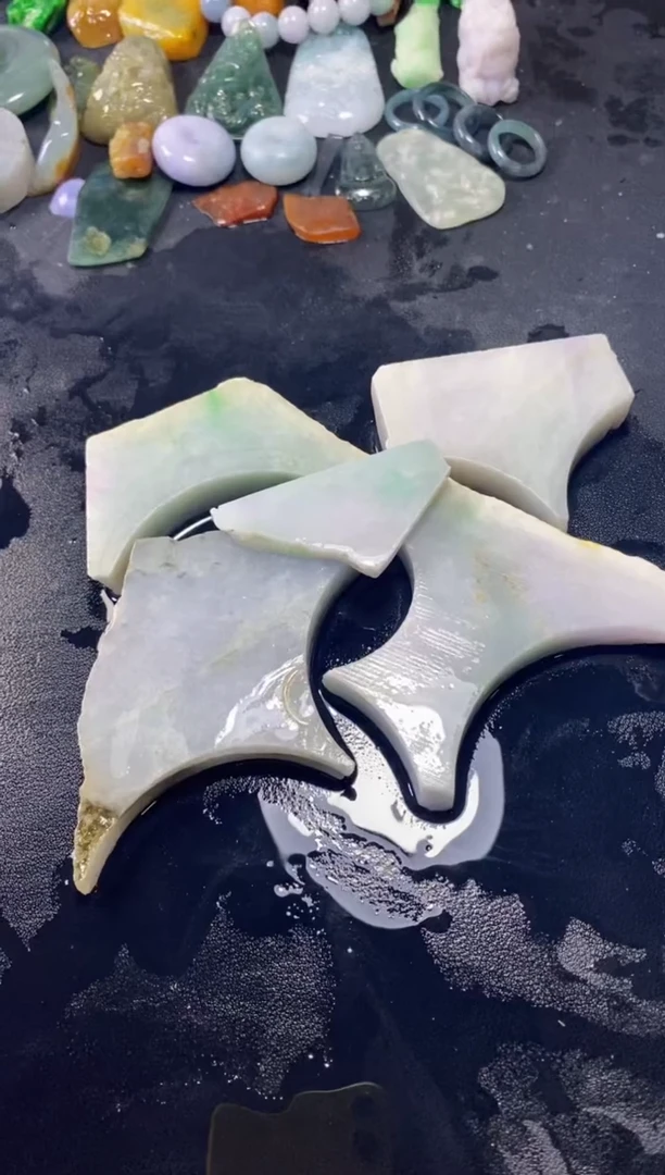 翡翠未镶嵌颈饰066天然翡翠