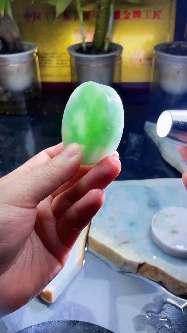 未镶嵌挂件翡翠23