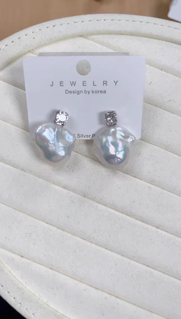 银S925镶嵌淡水珍珠耳饰有暇巴洛克