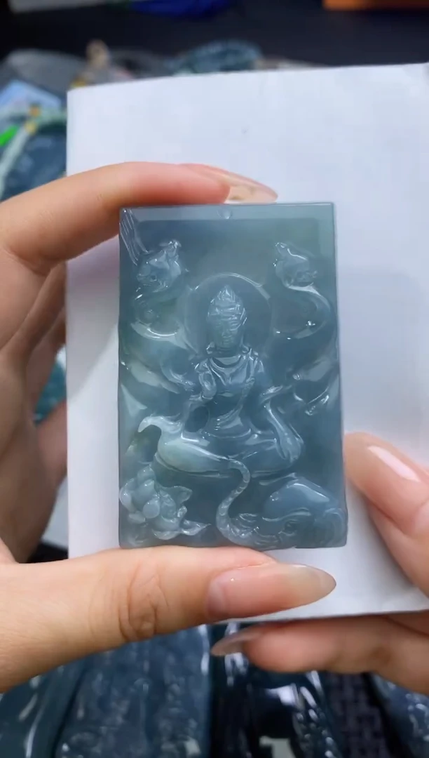 【闪购商品】翡翠颈饰未镶嵌