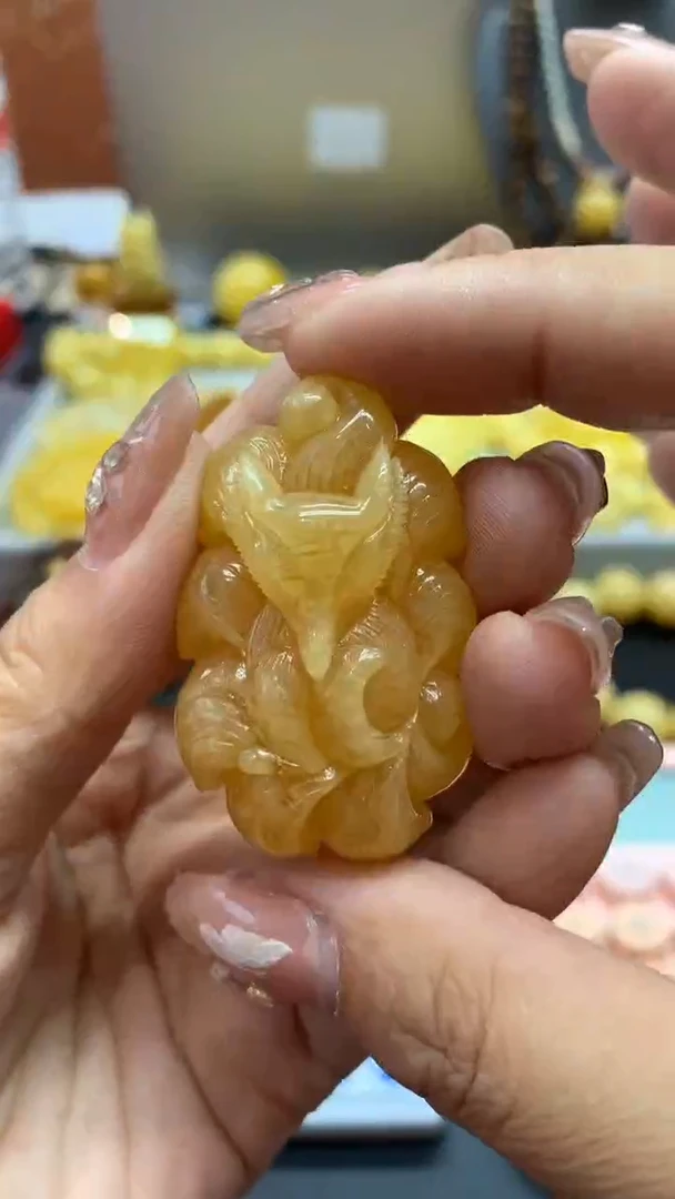 【闪购商品】未镶嵌琥珀珠宝奇石211