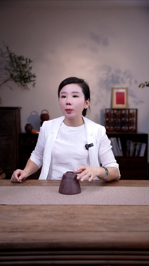茶壶紫砂秤砣刻绘茶叶罐