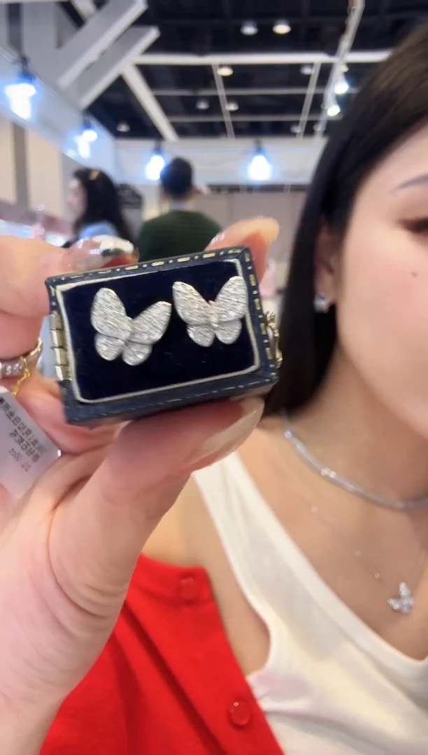 铂Pt950镶嵌耳饰钻石AF0697-PT