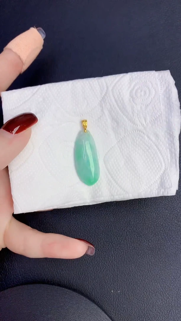 颈饰未镶嵌翡翠缅甸天然翡翠A货