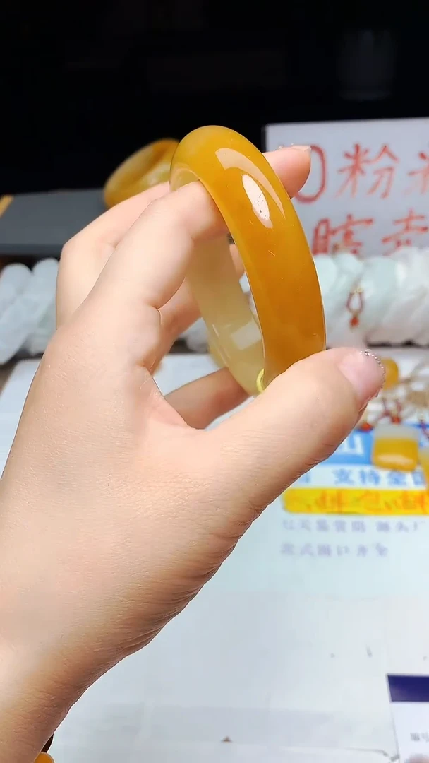 石英质玉手镯未镶嵌339-59