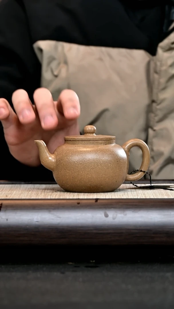 【闪购商品】紫砂茶壶AA8358 明月宫灯 黄金段