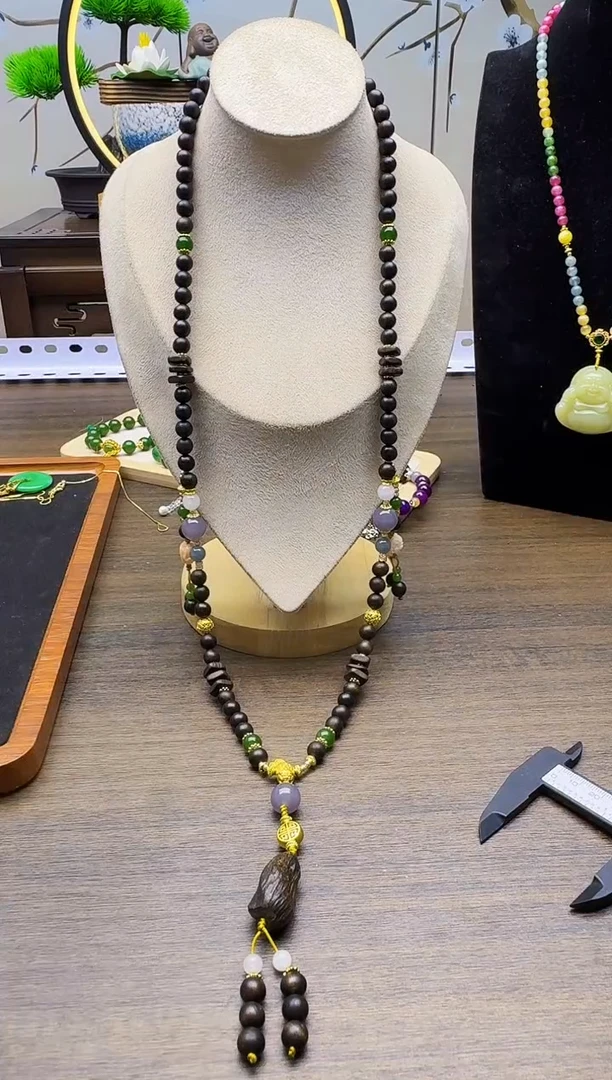 玛瑙/玉髓颈饰14K金镶嵌X43