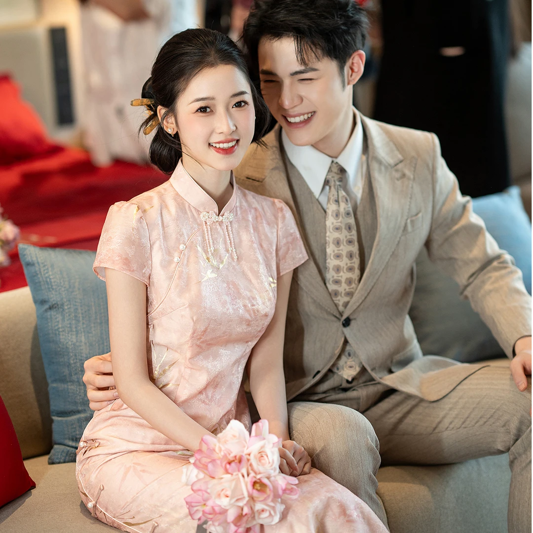 新中式粉色旗袍女2025年春夏显瘦季气质新款订婚礼服裙日常可穿