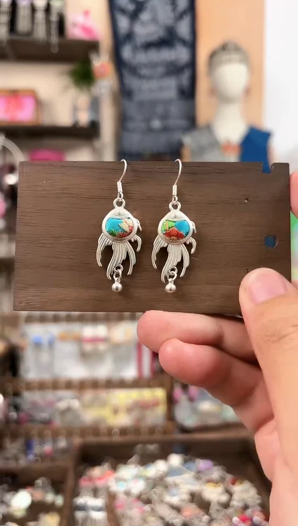 织绣民族风非遗老绣饰品232