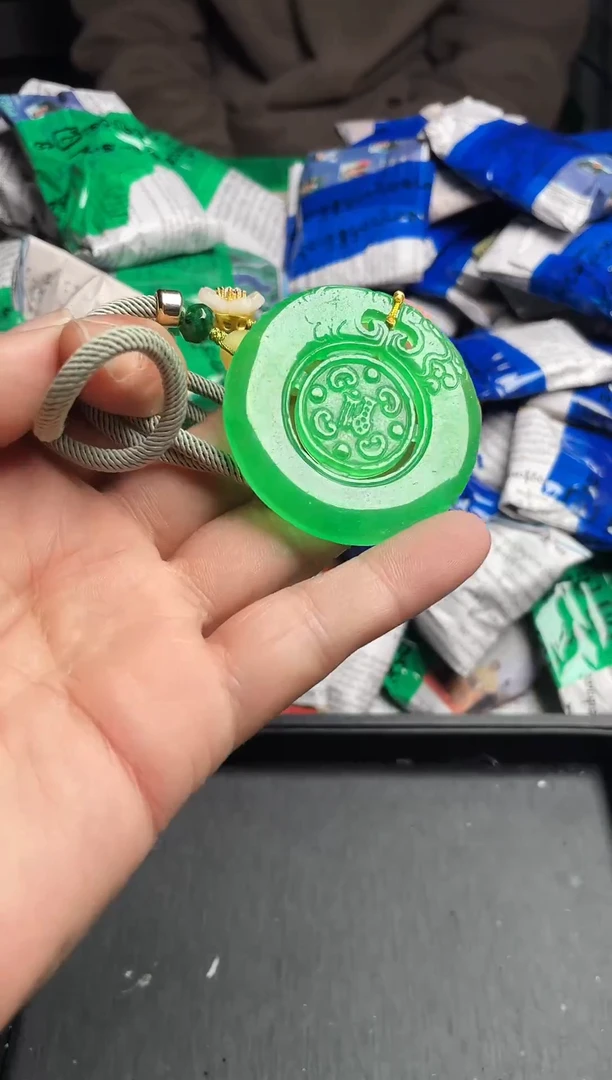 强子收货时尚吊坠Y-11