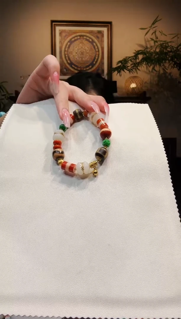 未镶嵌手链玛瑙/玉髓（覆膜）手链