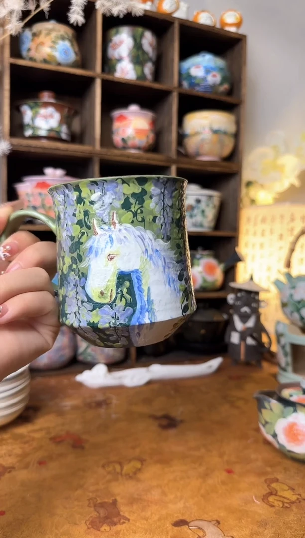 【闪购商品】石一紫藤白马咖啡杯