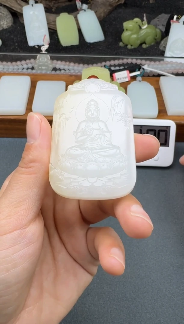 颈饰未镶嵌和田玉2