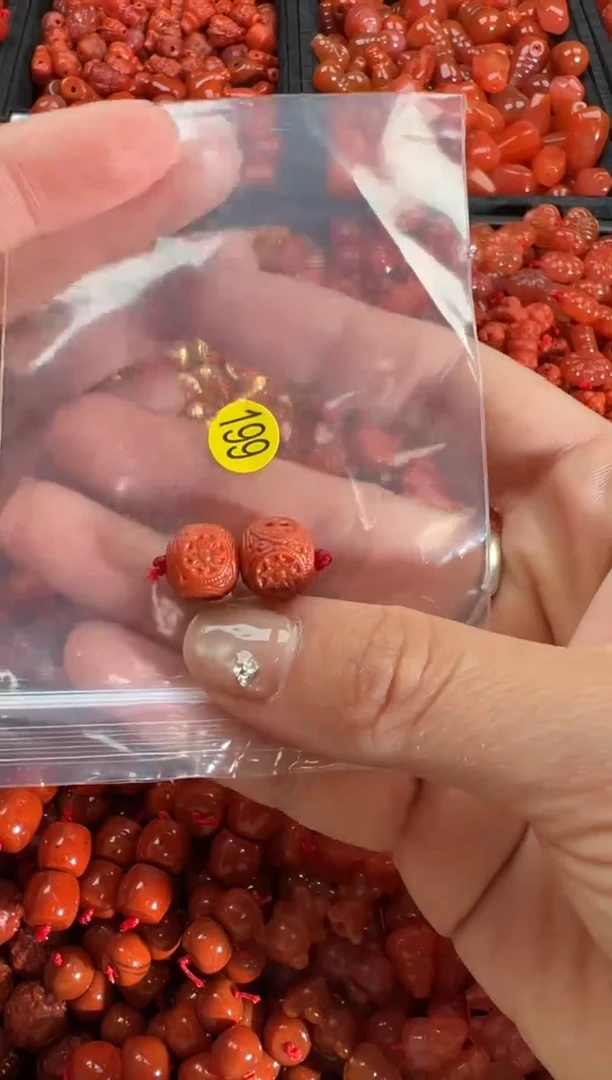 【闪购商品】南红玛瑙颈饰未镶嵌1