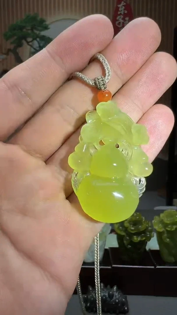 【闪购商品】蛇纹石玉颈饰未镶嵌天然岫玉吊坠