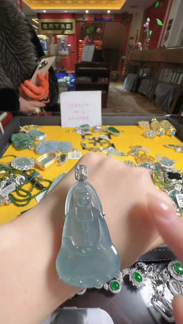 颈饰未镶嵌翡翠翡翠