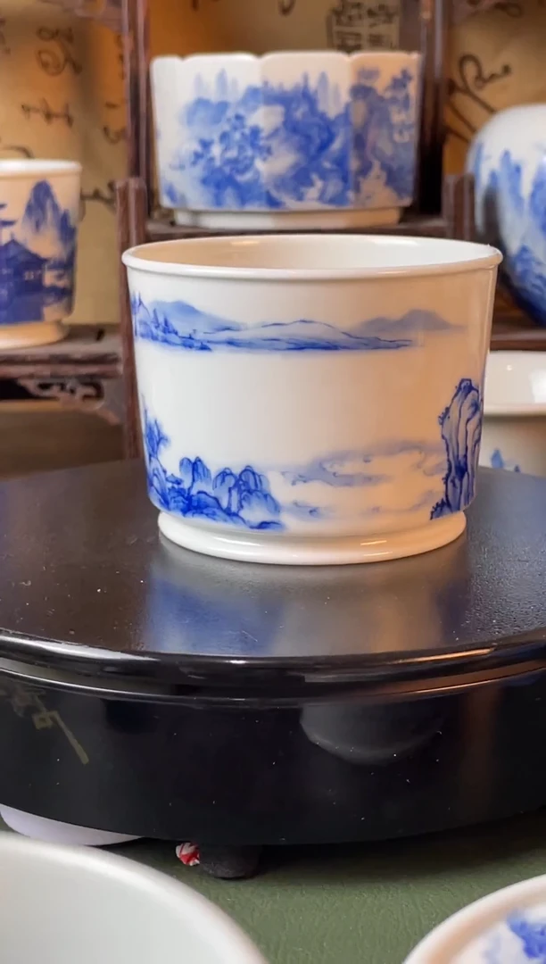 厚*福利青花山水容天杯
