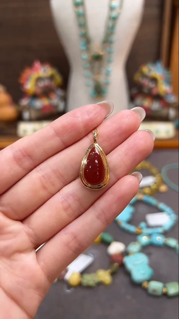 南红玛瑙18K金镶嵌颈饰南红吊坠