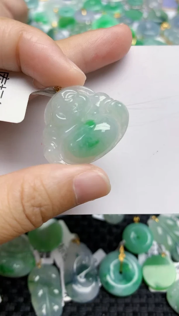 翡翠18K金镶嵌颈饰天然A货翡翠