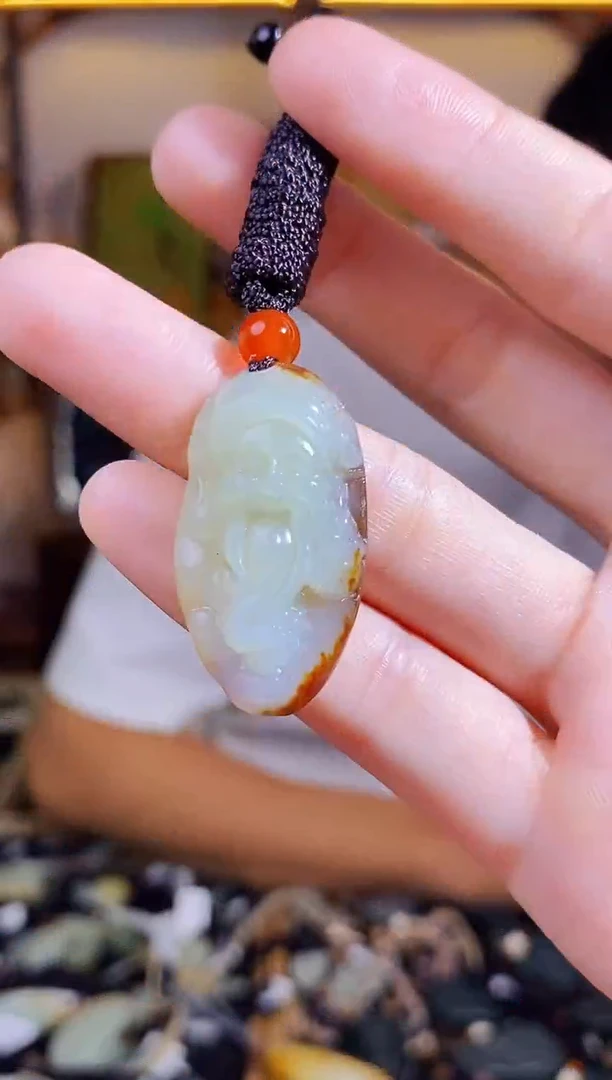 和田玉未镶嵌颈饰1