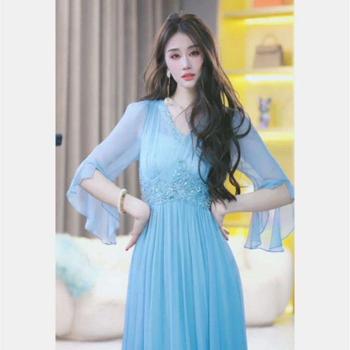 【张喜喜】气质温柔风轻奢真丝收腰碎花显瘦连衣裙 250304