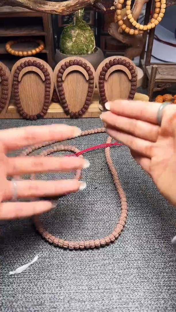 吊坠金刚菩提平细长串8-9mm左右礼盒发