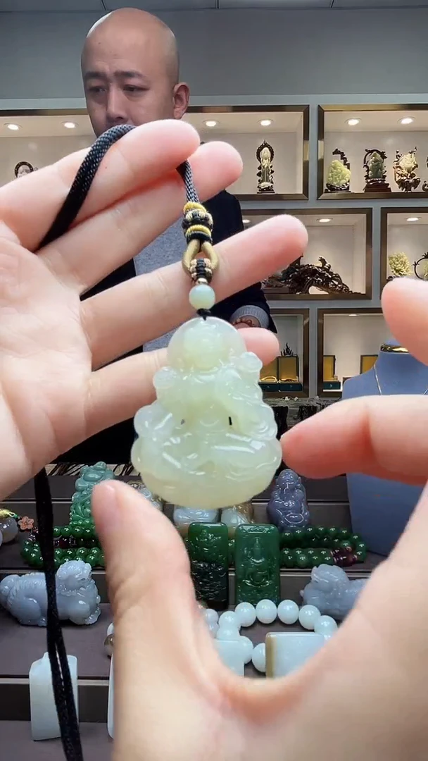 【闪购商品】和田玉颈饰未镶嵌苏