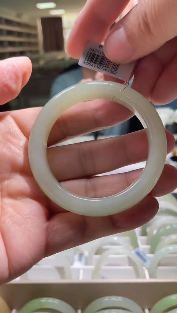 未镶嵌手镯和田玉54-55圈口 1068