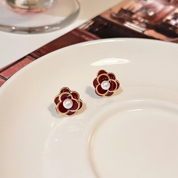 铜合金珐琅耳饰 B494山茶花珠珠耳钉女小众设计高级感百搭耳环